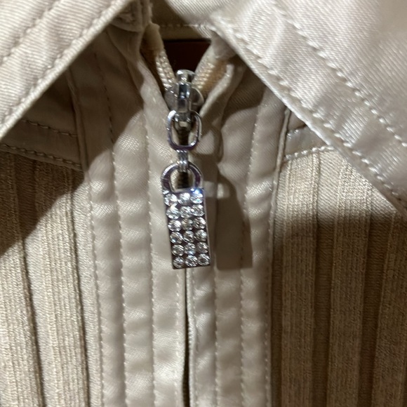 Belldini sweater set. Size M. Sweater has satin collar & yoke, tank top match - Picture 3 of 6